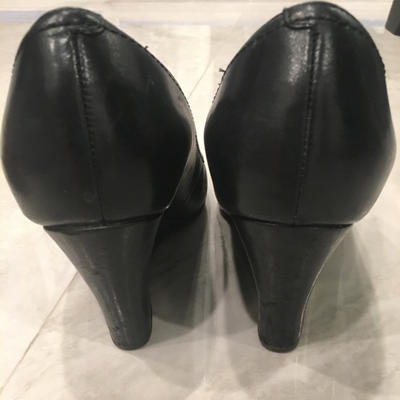 Clarks Black Leather Wedges - Picture 2 of 3
